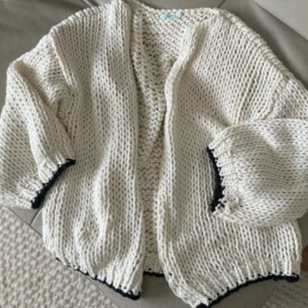 MAI AMI Handmade White & Black Chunky Knit Open Cardigan Sweater